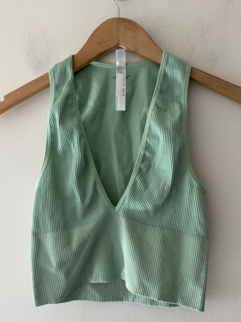 Urban Outfitters Out From Under Seamless Plunge Bralette Bra Top Mint Green